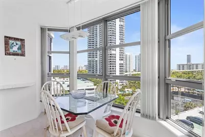 3530 Mystic Pointe Drive #910, Aventura, FL 33180 - Photo 12