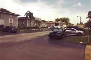 471 NE 210th Cir Terrace, Miami, FL 33179 - Photo 4