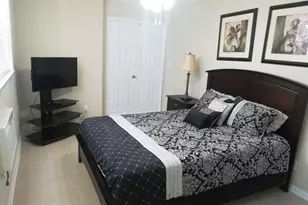 9420 S Hollybrook Lake Dr, Pembroke Pines, FL 33025 - Photo 24