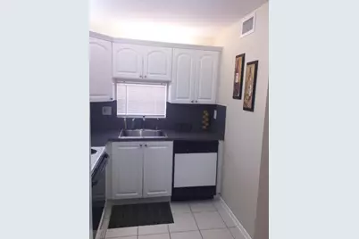 9420 S Hollybrook Lake Drive #305, Hollywood, FL 33025 - Photo 4