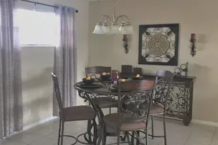 9420 S Hollybrook Lake Dr, Pembroke Pines, FL 33025 - Photo 6