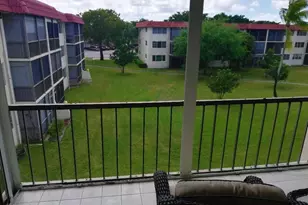 9420 S Hollybrook Lake Dr, Hollywood, FL 33025 - Photo 26