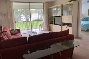 811 S Hollybrook Dr, Hollywood, FL 33025 - Photo 2