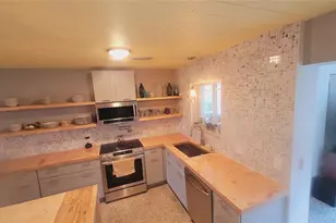 818 NW 28th Ct, Fort Lauderdale, FL 33311 - Photo 4