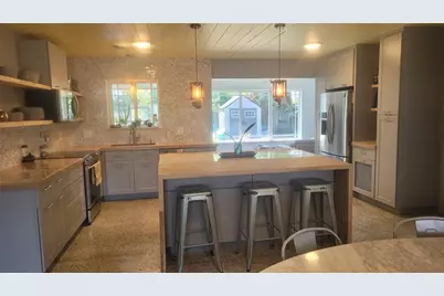 818 NW 28th Court, Fort Lauderdale, FL 33311 - Photo 2