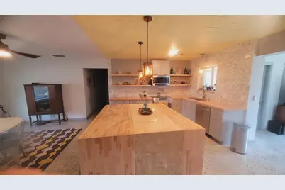 818 NW 28th Court, Fort Lauderdale, FL 33311 - Photo 8