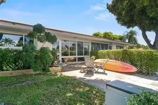 1323 NE 28th Ave, Pompano Beach, FL 33062 - Photo 18