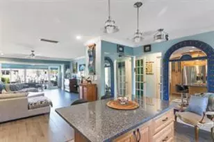 1323 NE 28th Ave, Pompano Beach, FL 33062 - Photo 16