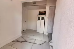 1570 NE 159th St, North Miami Beach, FL 33162 - Photo 14