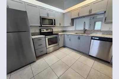 1650 SW 124th Terrace #209D, Hollywood, FL 33027 - Photo 4