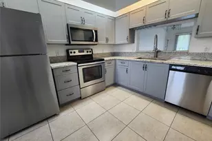 1650 SW 124th Terrace, Hollywood, FL 33027 - Photo 4