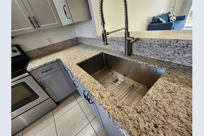 1650 SW 124th Terrace #209D, Pembroke Pines, FL 33027 - Photo 10