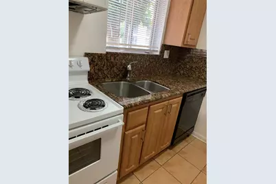 [Address not provided], West Palm Beach, FL 33415 - Photo 6