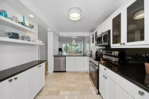 800 SE 4th St, Fort Lauderdale, FL 33301 - Photo 16