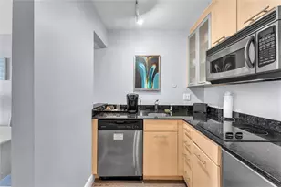 2670 E Sunrise Blvd, Fort Lauderdale, FL 33304 - Photo 26