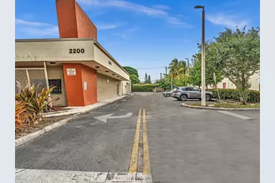2200 N University Drive, Sunrise, FL 33322 - Photo 2
