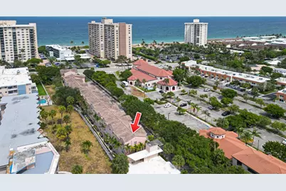 2005 Oceanwalk Terrace #300, Pompano Beach, FL 33062 - Photo 2