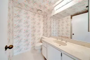 7200 Radice Ct, Lauderhill, FL 33319 - Photo 34