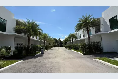 2526 Pierce Street #4, Hollywood, FL 33020 - Photo 16