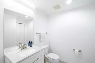 140 S Dixie Hwy, Hollywood, FL 33020 - Photo 26