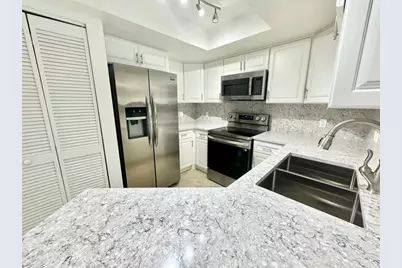 2005 SE 10th Avenue #416, Fort Lauderdale, FL 33316 - Photo 8