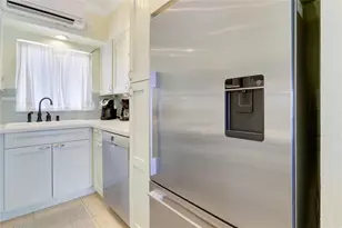 2508 Bay Dr, Pompano Beach, FL 33062 - Photo 20