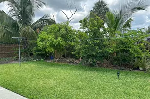 1618 W 26th St, Riviera Beach, FL 33404 - Photo 4