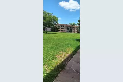 10145 Sunrise Lakes Boulevard #405, Sunrise, FL 33322 - Photo 4