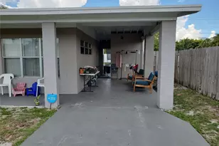811 S Broadway, Lantana, FL 33462 - Photo 16