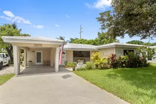 1577 NE 49th St, Oakland Park, FL 33334 - Photo 4