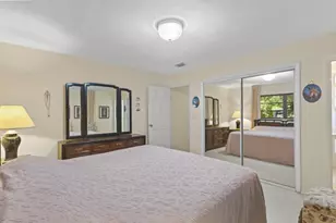 1577 NE 49th St, Oakland Park, FL 33334 - Photo 16