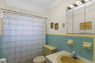 1577 NE 49th St, Oakland Park, FL 33334 - Photo 22