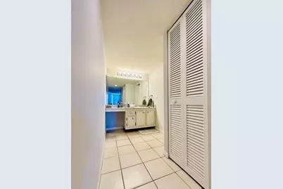 1150 Hillsboro Mile #212, Pompano Beach, FL 33062 - Photo 20