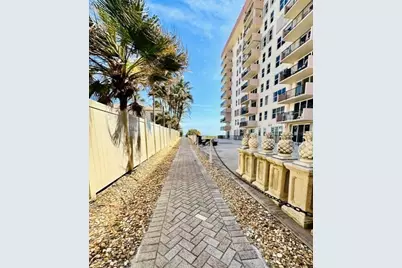 1150 Hillsboro Mile #212, Pompano Beach, FL 33062 - Photo 4