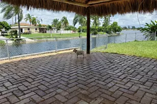 8165 NW 182nd St, Hialeah, FL 33015 - Photo 6