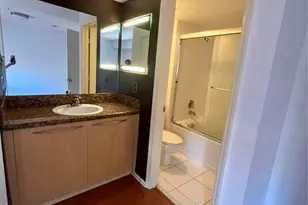 2841 NE 185th St, Miami, FL 33180 - Photo 16