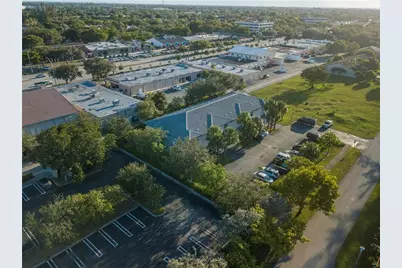 9746 NW 35th Street, Coral Springs, FL 33065 - Photo 18