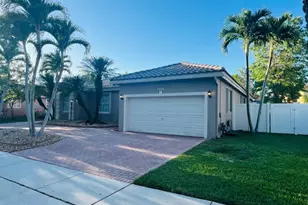 12725 NW 18th Ct, Pembroke Pines, FL 33028 - Photo 16