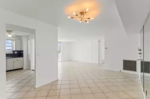 137 Golden Isles Dr, Hallandale Beach, FL 33009 - Photo 30