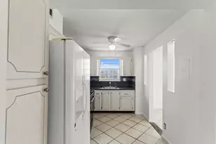 137 Golden Isles Dr, Hallandale Beach, FL 33009 - Photo 50