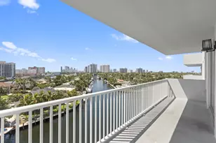 137 Golden Isles Dr, Hallandale Beach, FL 33009 - Photo 38