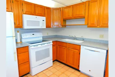 128 S Cypress Road #827, Pompano Beach, FL 33060 - Photo 12