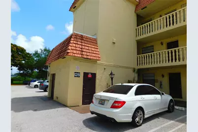 128 S Cypress Road #827, Pompano Beach, FL 33060 - Photo 28
