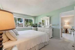 671 S Hollybrook Dr, Pembroke Pines, FL 33025 - Photo 12