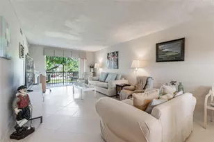 671 S Hollybrook Dr, Pembroke Pines, FL 33025 - Photo 1