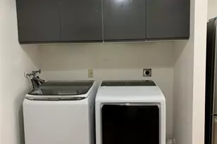 448 SE 14th St, Dania Beach, FL 33004 - Photo 8