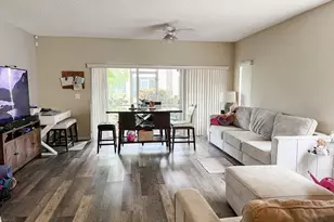 12014 SW 2nd St, Hollywood, FL 33025 - Photo 4