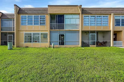 9121 Sunrise Lakes Boulevard #113, Sunrise, FL 33322 - Photo 18