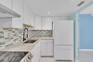 9121 Sunrise Lakes Blvd, Sunrise, FL 33322 - Photo 1