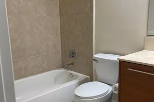 2641 N Flamingo Rd, Sunrise, FL 33323 - Photo 16